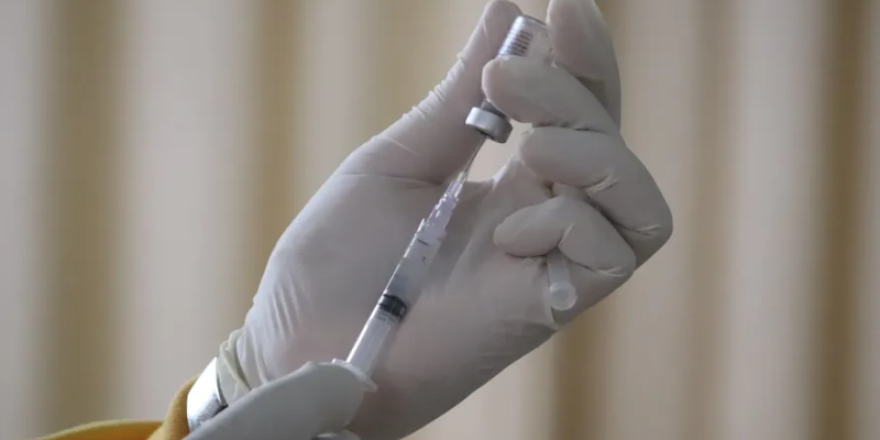 Vacina contra Melanoma, utilizando tecnologia RNA, entra na fase final de testes