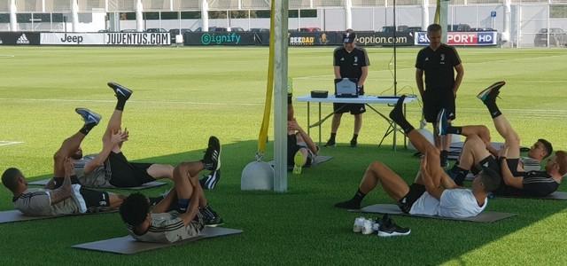 Cristiano Ronaldo começa a treinar no CT da Juventus: "Primeiro treino duro"