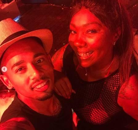 Mãe de Ludmilla posta foto com Gabriel Jesus e 