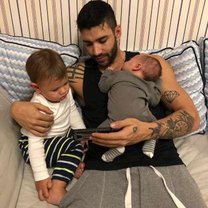 Gusttavo Lima tem alta após ser levado a hospital por intoxicação alimentar