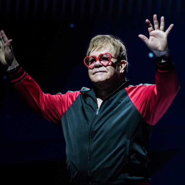 Elton John inicia shows de 'Farewell Yellow Brick Road', que marca sua despedida de turnês