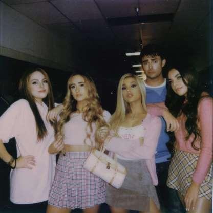 Ariana Grande faz clipe inspirado em ‘Meninas Malvadas’ e outros filmes