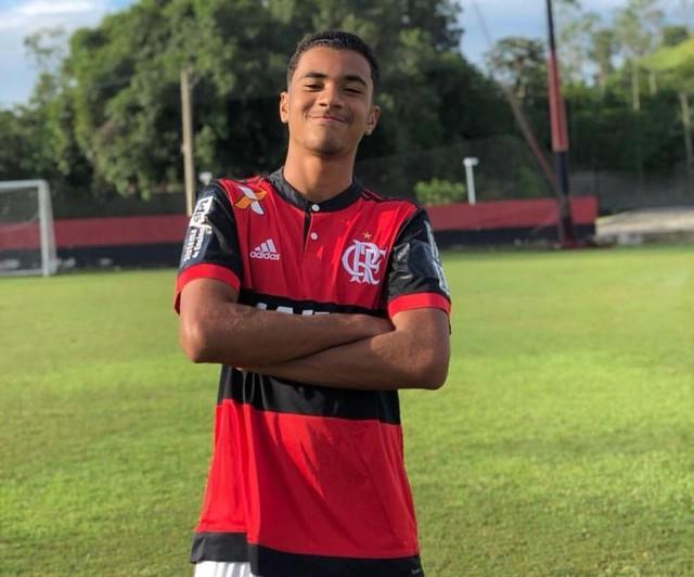 Atletas da base do Flamengo morrem em incêndio no CT Ninho do Urubu