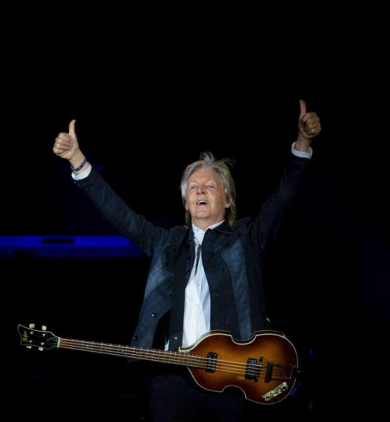 Paul McCartney chora no Allianz Parque no último show em São Paulo