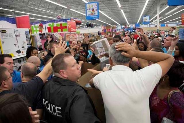 5 HISTÓRIAS DE HORROR ENVOLVENDO A BLACK FRIDAY