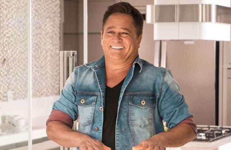 Leonardo passa por perrengue e é socorrido pelo filho Zé Felipe Leonardo passa por perrengue e é socorrido pelo filho Zé Felipe