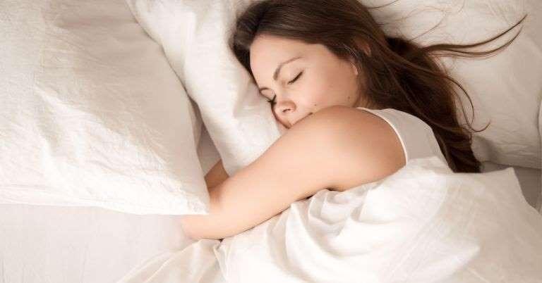 Muita gente está sofrendo com dor nas costas na quarentena: como cuidar e aliviar