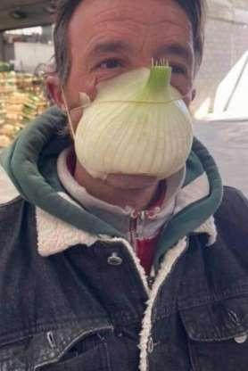 As máscaras caseiras mais divertidas que você vai ver hoje