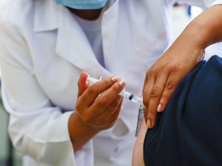 Com 900 mil vacinados, São Paulo tem redução nos casos de Covid-19