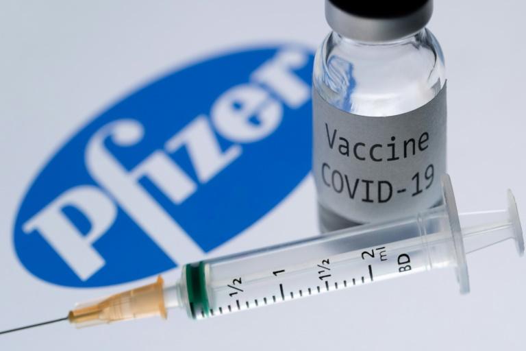 Primeiro lote de vacinas da Pfizer chega na quinta-feira