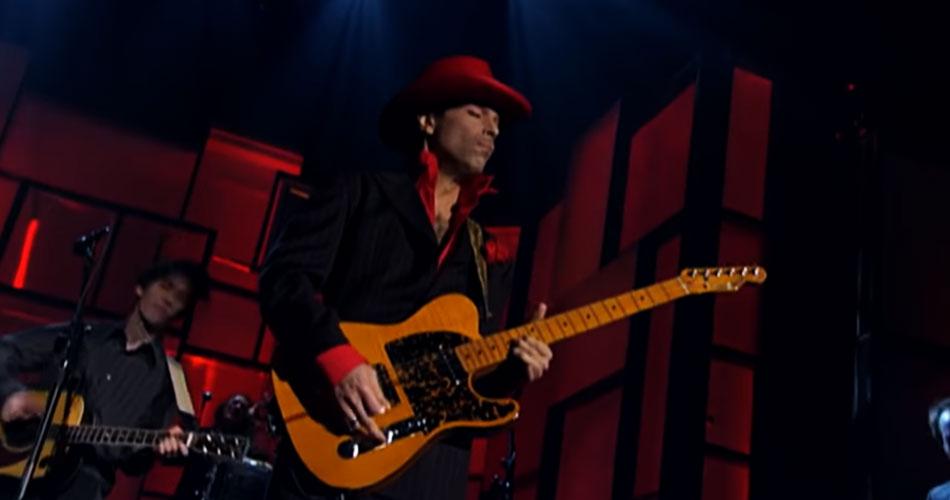 Solo antológico de Prince em “While My Guitar Gently Weeps”, ganha novo vídeo