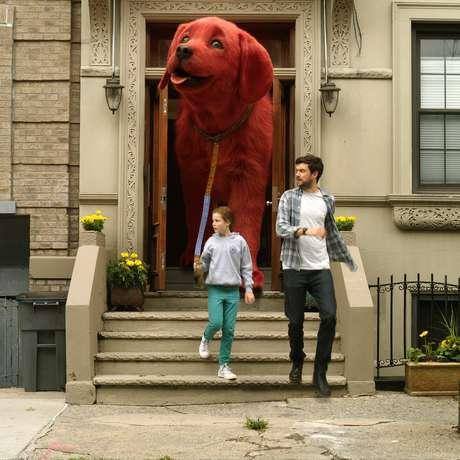 #CineClube - “Clifford – O Gigante Cão Vermelho”