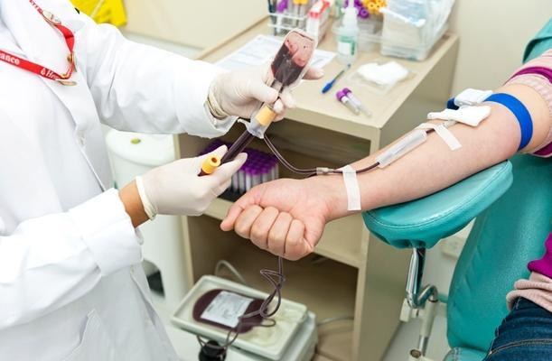 Atendimento para doação de sangue e cadastro de medula óssea