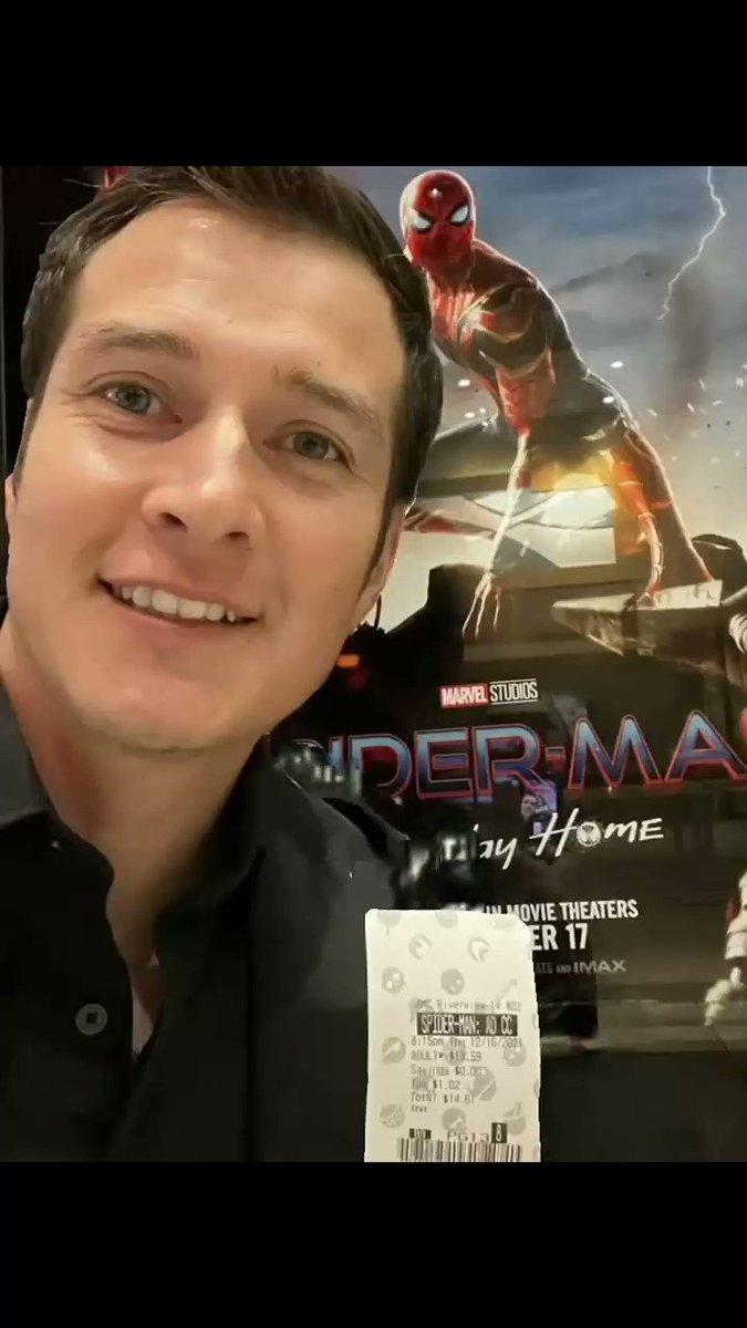 #CineClube - Homem bate recorde ao assistir 