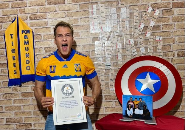 #CineClube - Homem bate recorde ao assistir 