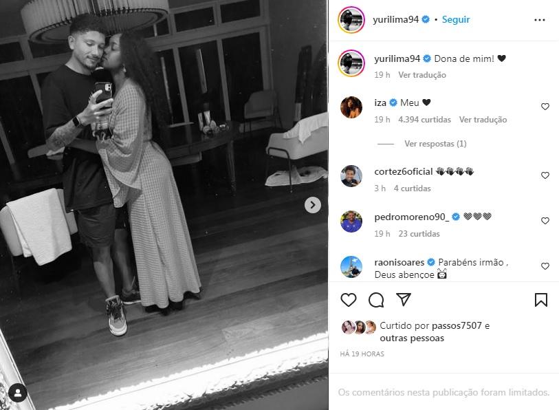Iza e Yuri Lima assumem namoro