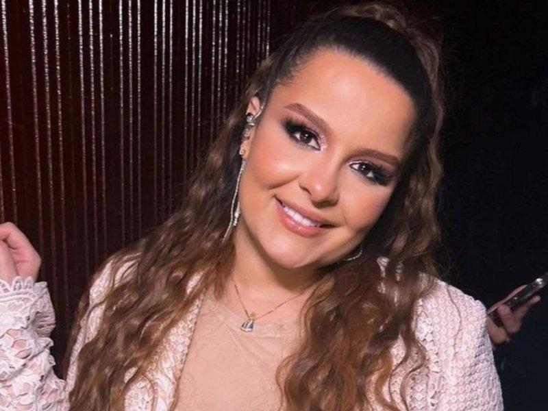 Maiara, da Dupla Maiara & Maraísa, Revela Luta Contra Alopecia e Seu Tratamento