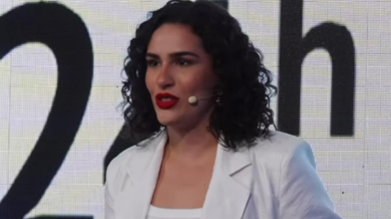 Renato Aragão Defende Filha, Lívian, Após Controvérsia em Palestra sobre Produtividade