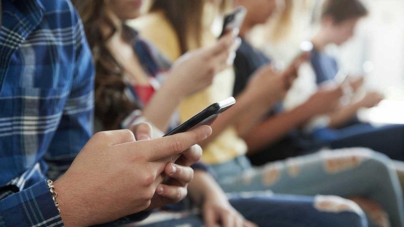  Redução de Acesso à Internet nas Escolas Estaduais de São Paulo