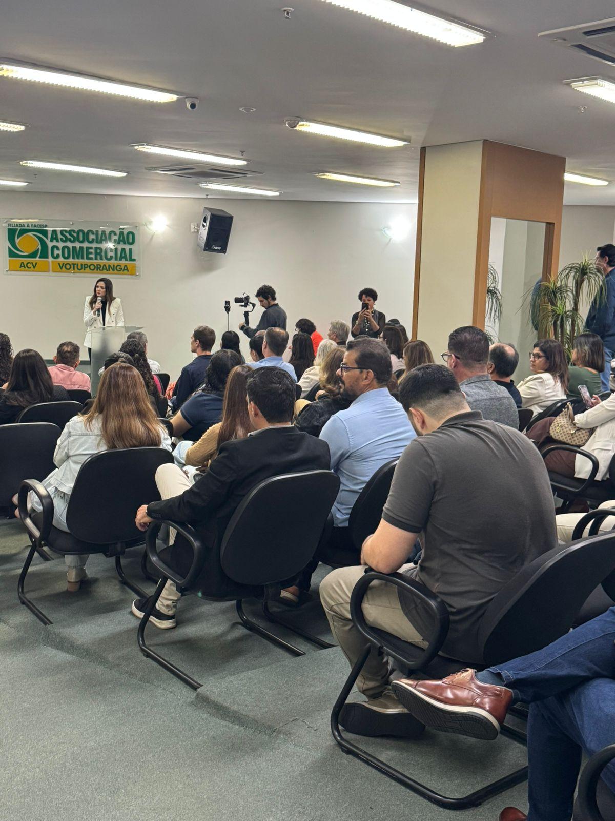 Café da Manhã de Negócios reúne empresários e apresenta avanços do Shopping Votuporanga Café da Manhã de Negócios reúne empresários e apresenta avanços do Shopping Votuporanga